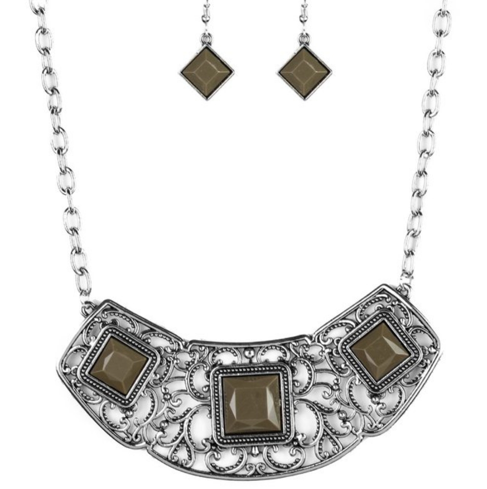 Paparazzi Feeling Inde-PENDANT Green Necklace Set